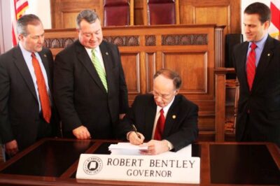 Alabama Governor Signs Costly Immigration Bill, ACLU to File Suit