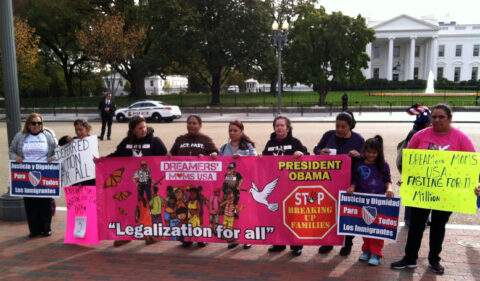 Immigrant Mothers Fast at White House to Remind Obama of His Promise to Act