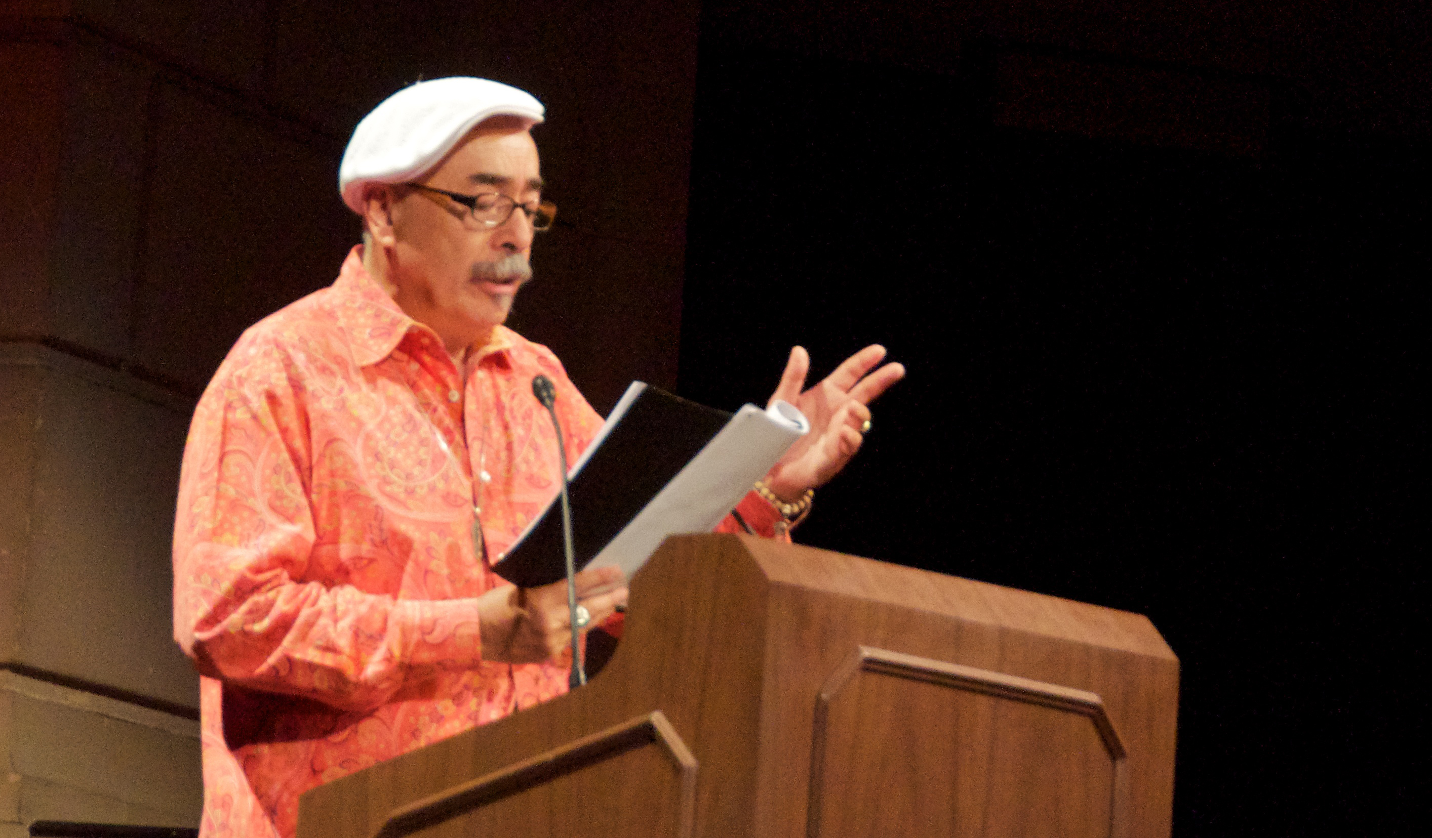 Son of Migrant Farmworkers Named U.S. Poet Laureate