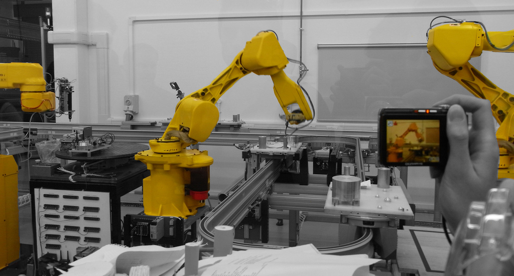 Robots, Not Immigrants, Are Replacing U.S. Manufacturing Workers