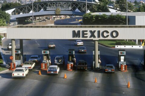Mexicans Choosing to Weather Economic Storm in Home Country