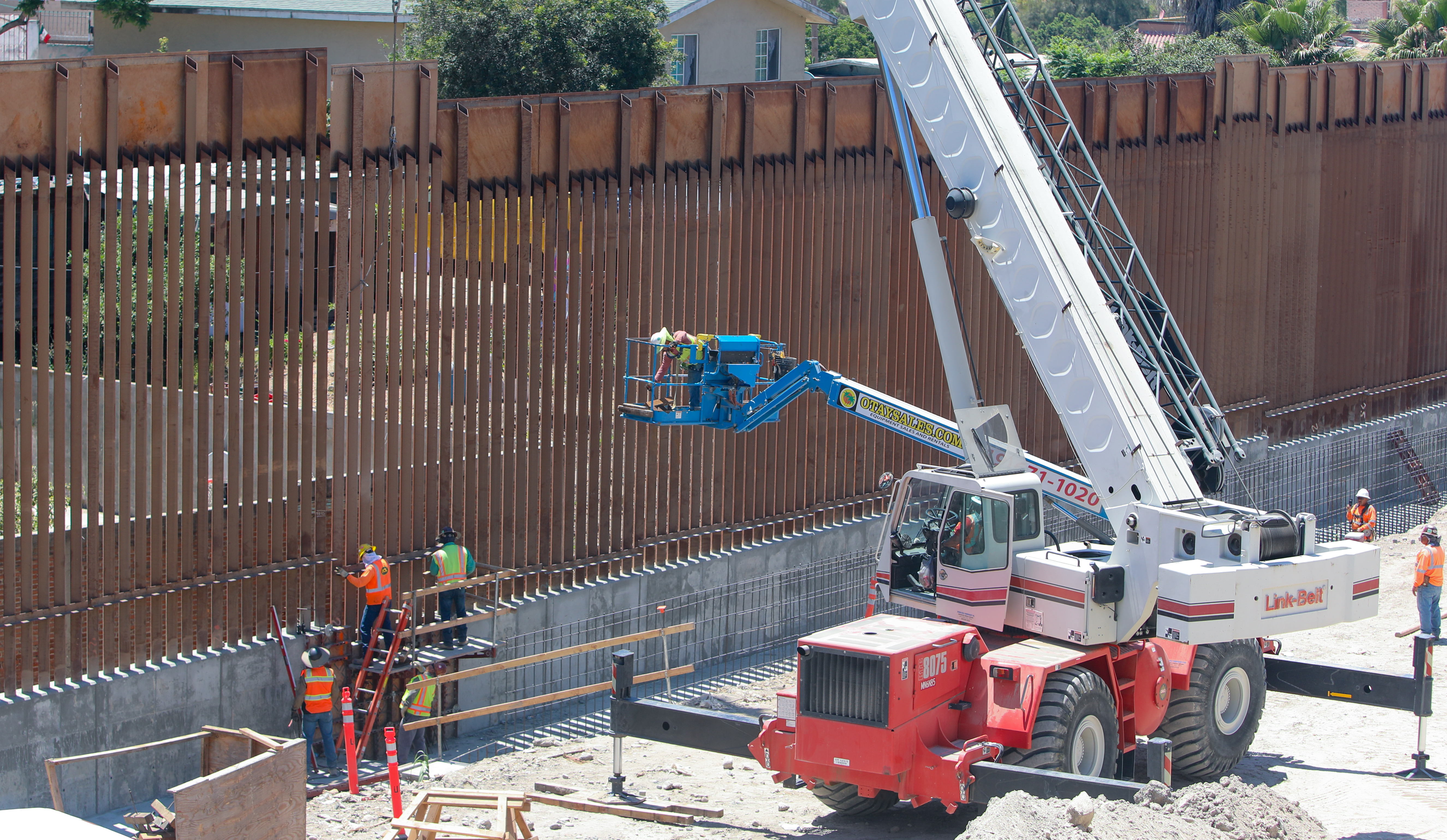 The National Park Service Warns Border Wall Construction Could Destroy 22 Archaeological Sites 