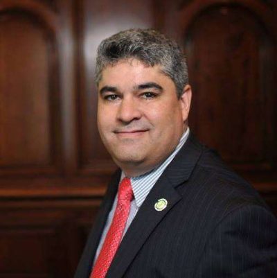 Immigrant helps promote small business development in Middlesex County, NJ