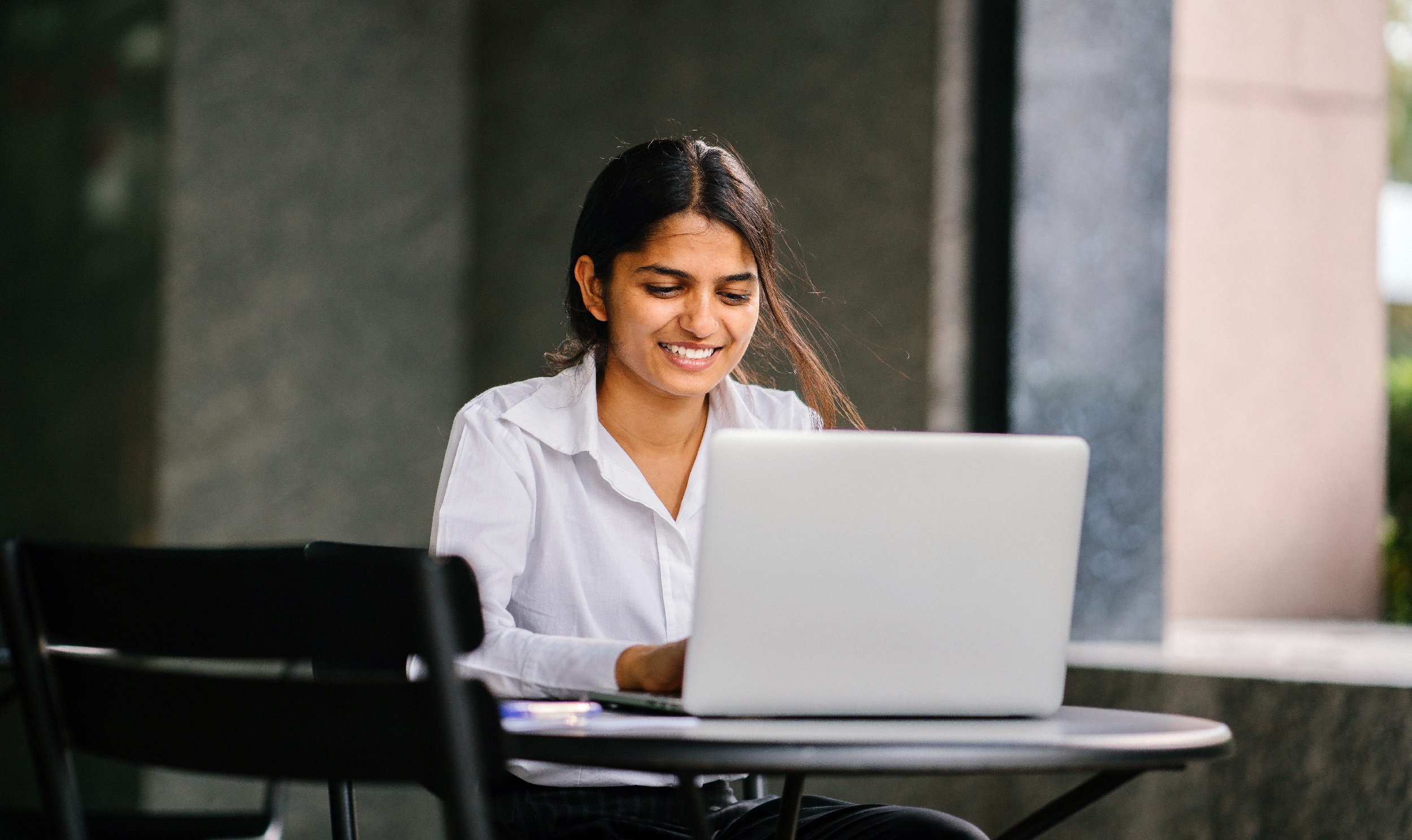 Government Takes Surprising Position to Preserve H-4 Work Permits – For Now