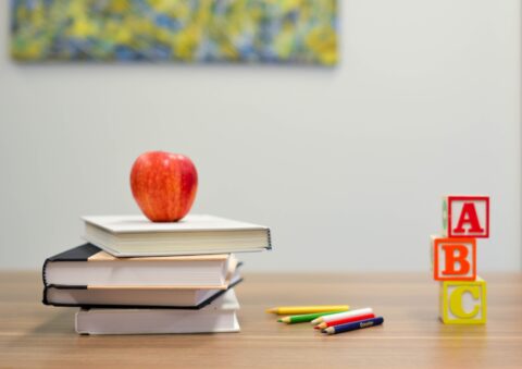 Mexican Immigrant Supports Immigrant Youth Through Education in Los Angeles
