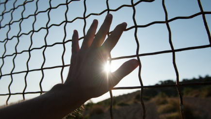 Alternatives to Immigration Detention: An Overview